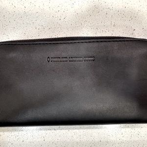 Portland Leather Accordion Zip Wallet black leather
